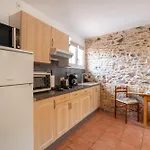 Joli A Apartment